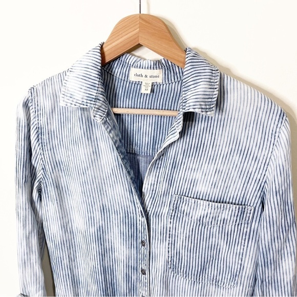 Cloth & Stone Anthropologie Blue Tencel Piper Button Front Long Sleeve Romper XS - Picture 3 of 6